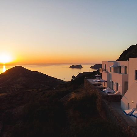 Odyssey Rock Milos Sunset Suites Plaka  Esterno foto