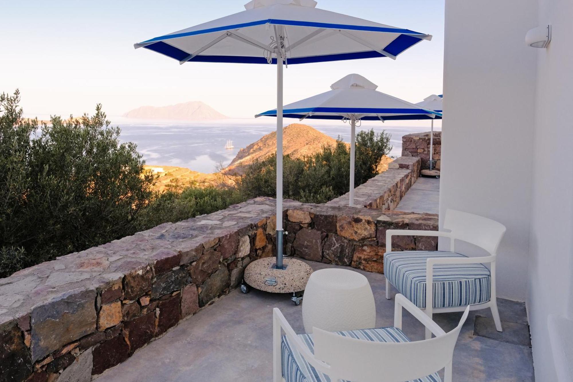 Odyssey Rock Milos Sunset Suites Plaka  Esterno foto