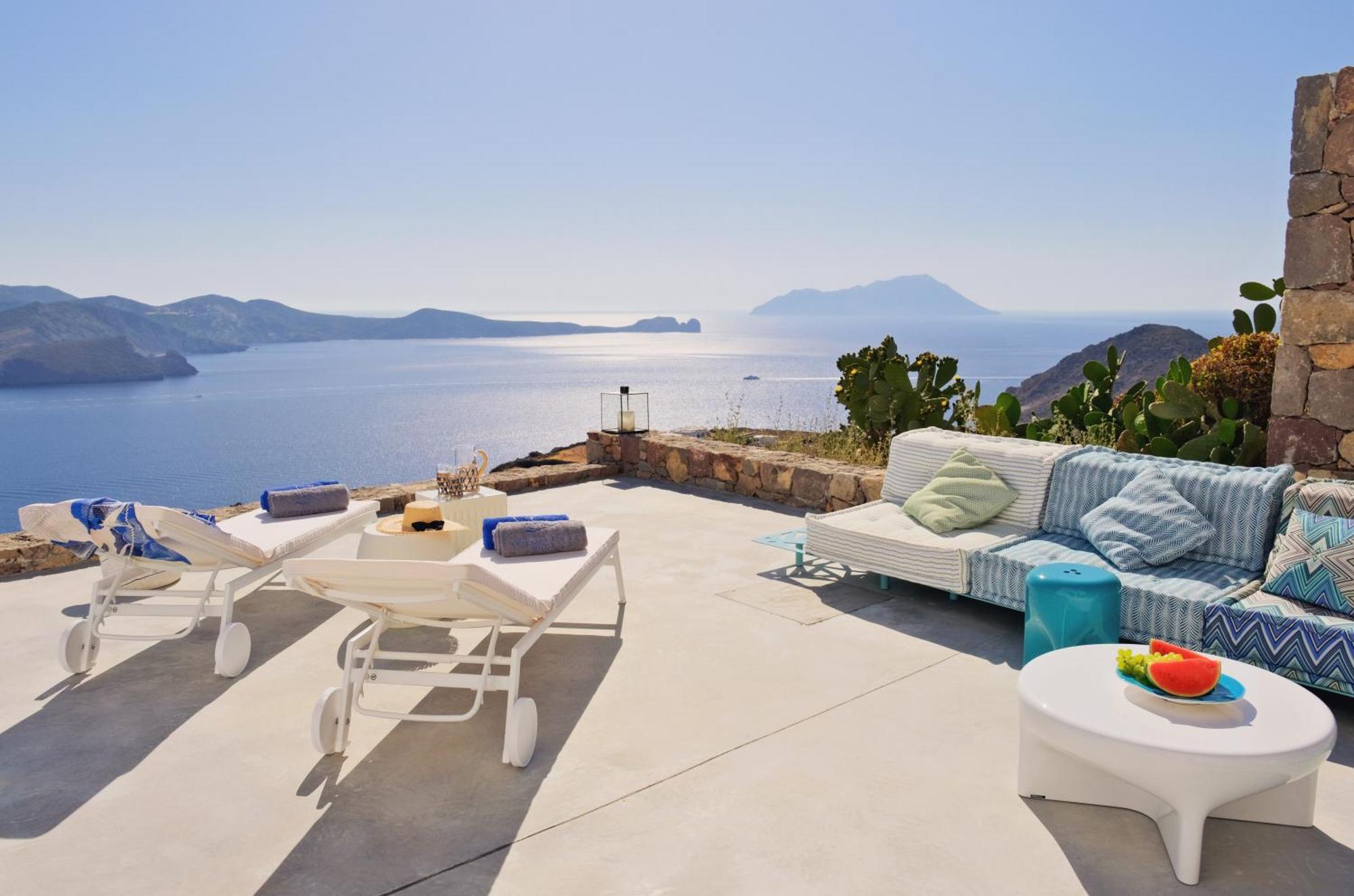 Odyssey Rock Milos Sunset Suites Plaka  Esterno foto