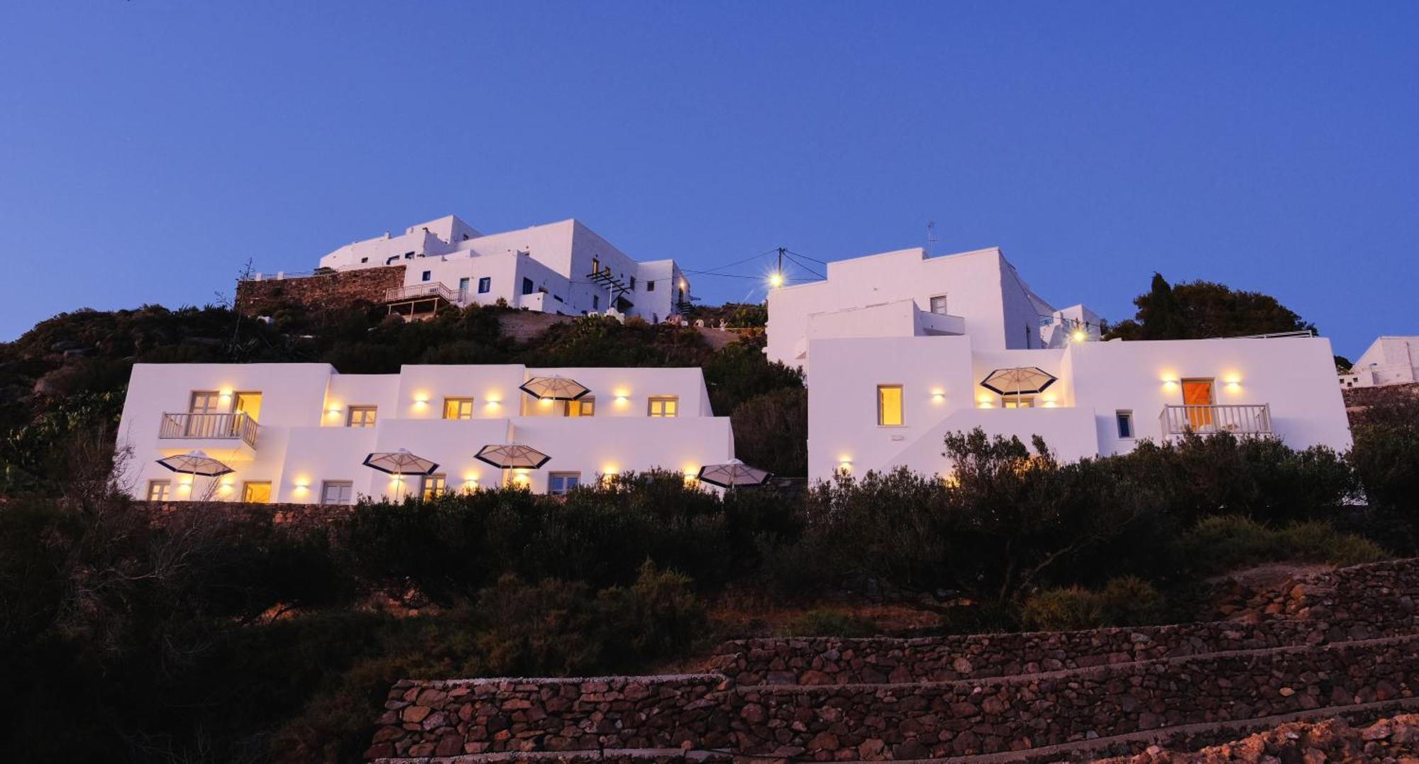 Odyssey Rock Milos Sunset Suites Plaka  Esterno foto